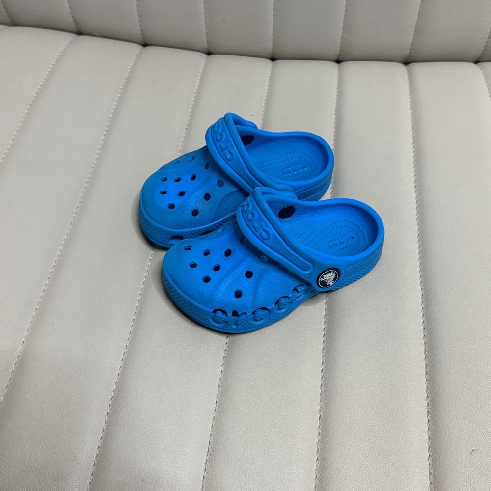 Toddler Baby Crocs Blue Clogs Kids Shoes size 6